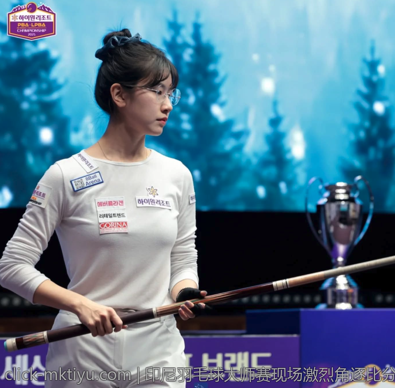 印尼羽毛球大师赛现场激烈角逐比分追踪